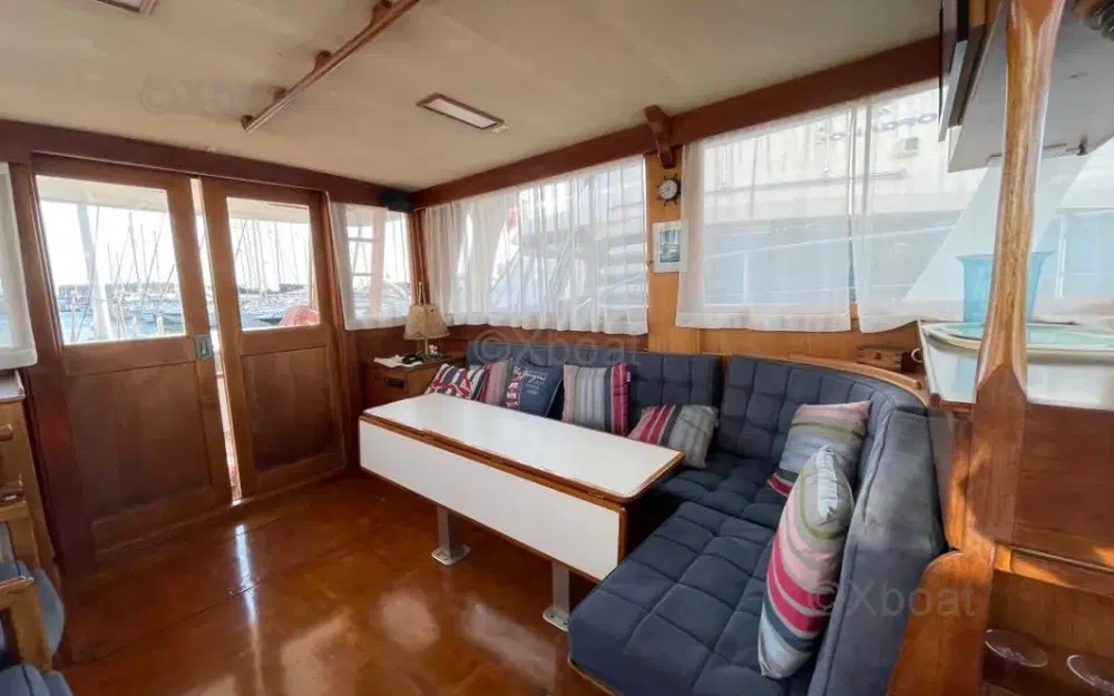 slider 7 American Marine Grand Banks 42 Europa