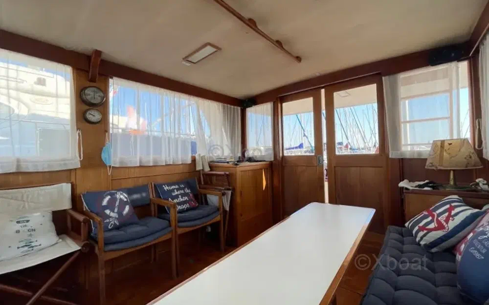 slider 8 American Marine Grand Banks 42 Europa