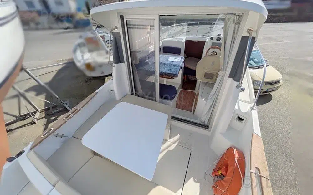 slider 5 Beneteau Antares 6.80