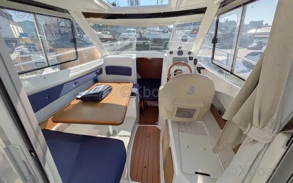 slider 8 Beneteau Antares 6.80