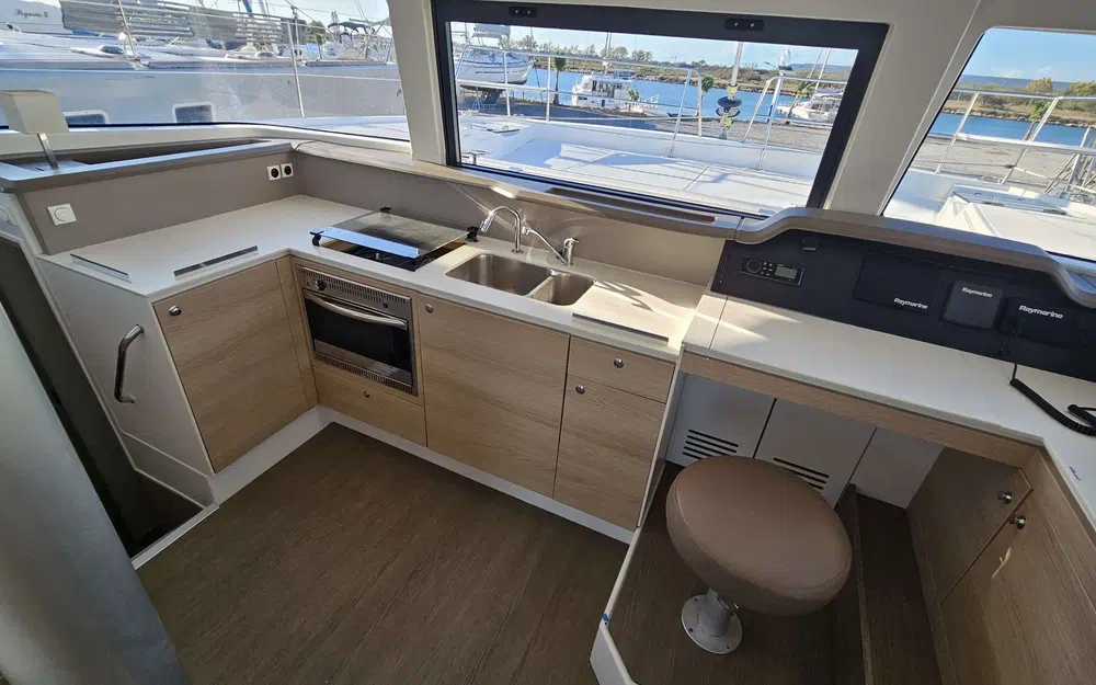 slider 12 Bali Catamarans Bali 4.1