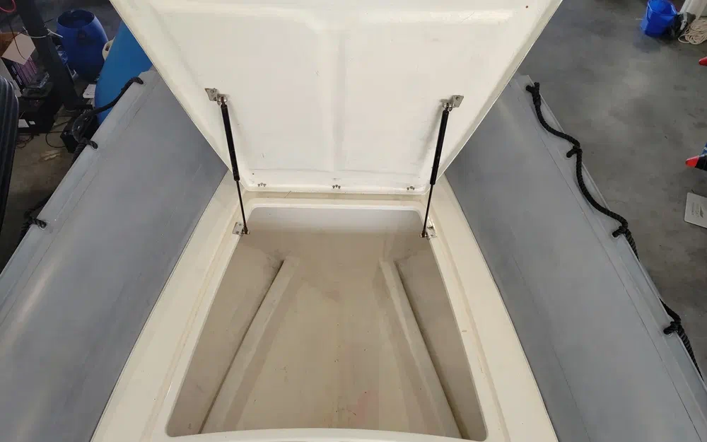 slider 9 Joker Boat Clubman 22