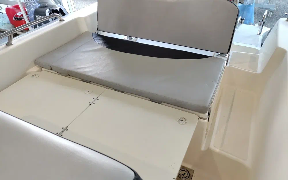 slider 9 Joker Boat Clubman 22