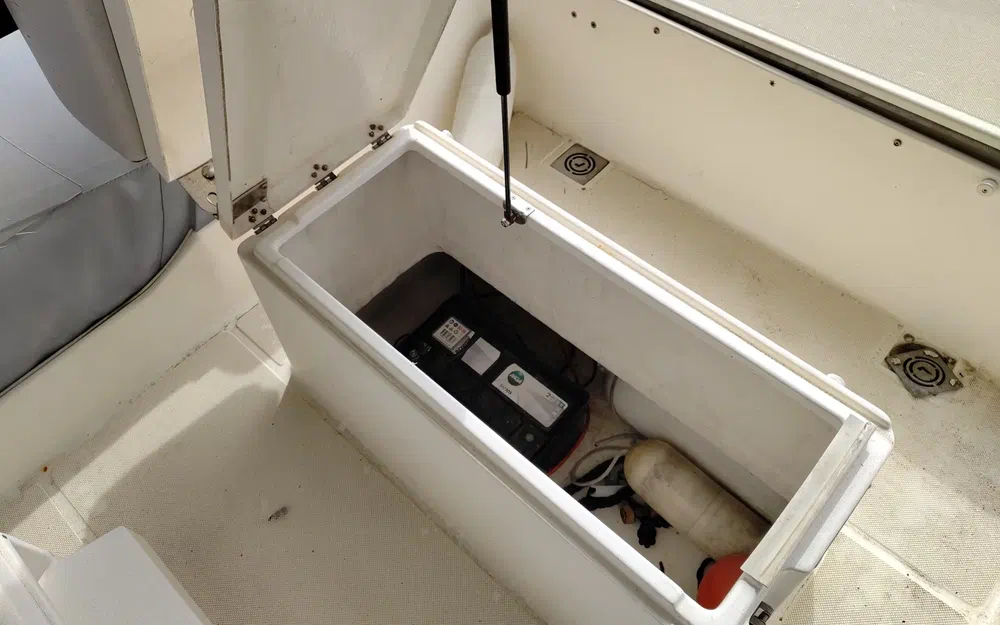 slider 11 Joker Boat Clubman 22