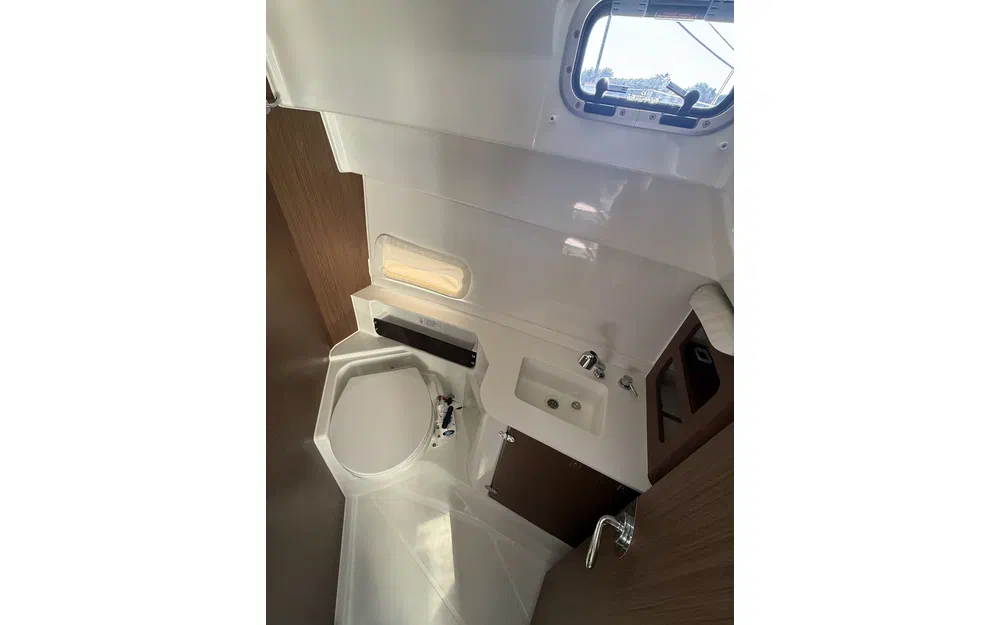 slider 9 Beneteau Antares 9 OB