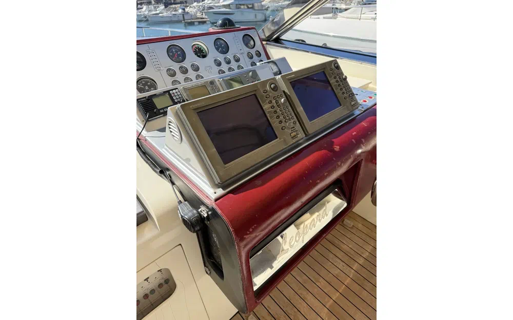 slider 4 Arno Leopard 23