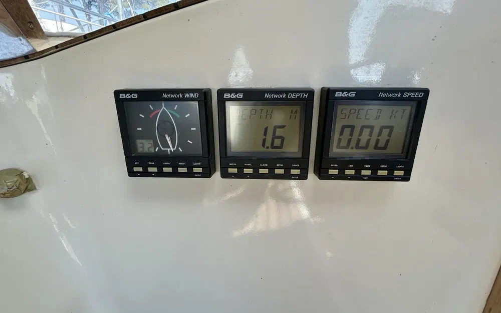 slider 8 Dufour Sortilege 41