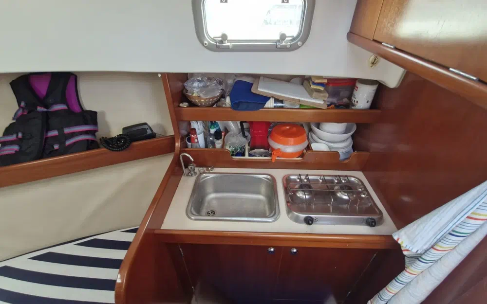 slider 13 Beneteau Antares 755