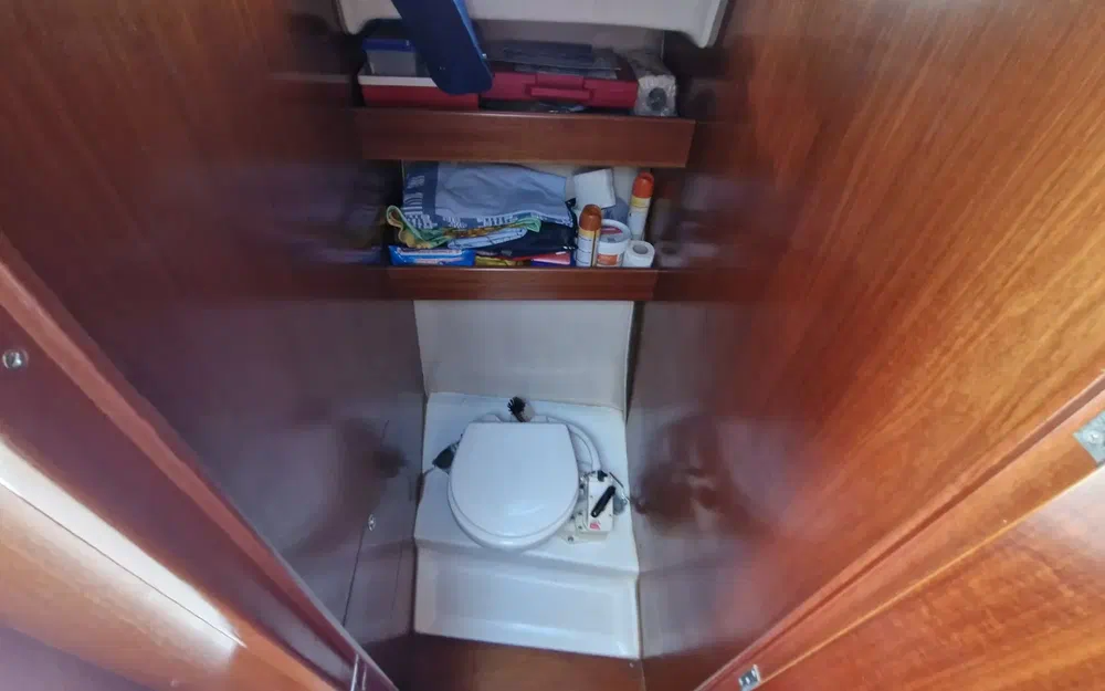 slider 14 Beneteau Antares 755