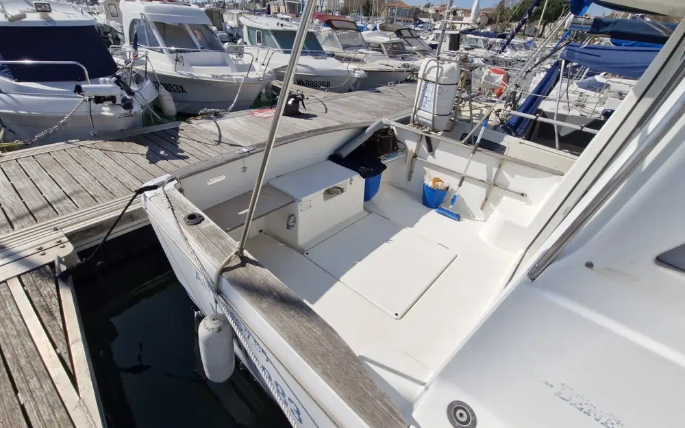 slider 6 Beneteau Antares 755