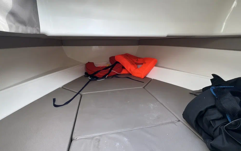 slider 3 Quicksilver 605 Sundeck