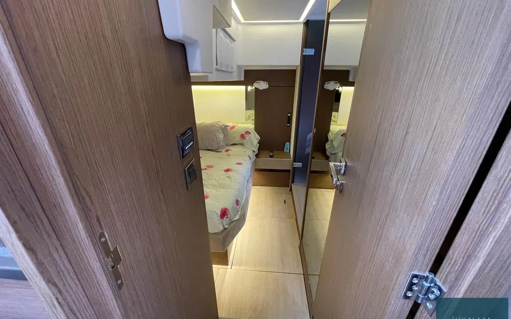 slider 22 Jeanneau Leader 46