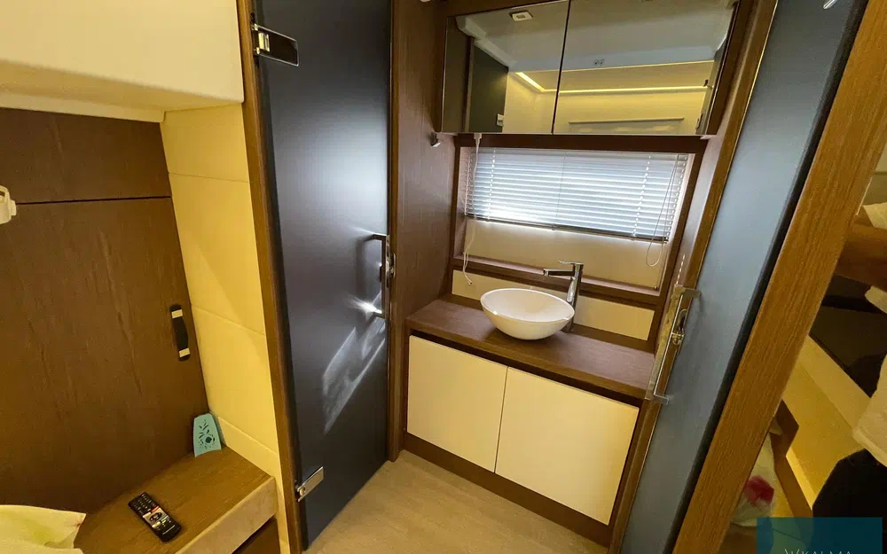 slider 26 Jeanneau Leader 46