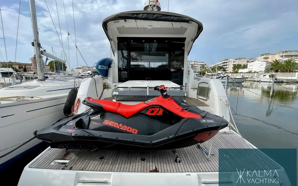 slider 2 Jeanneau Leader 46