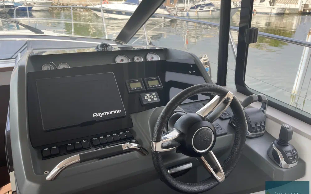 slider 5 Jeanneau Leader 46