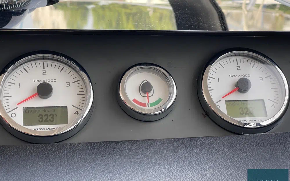 slider 6 Jeanneau Leader 46