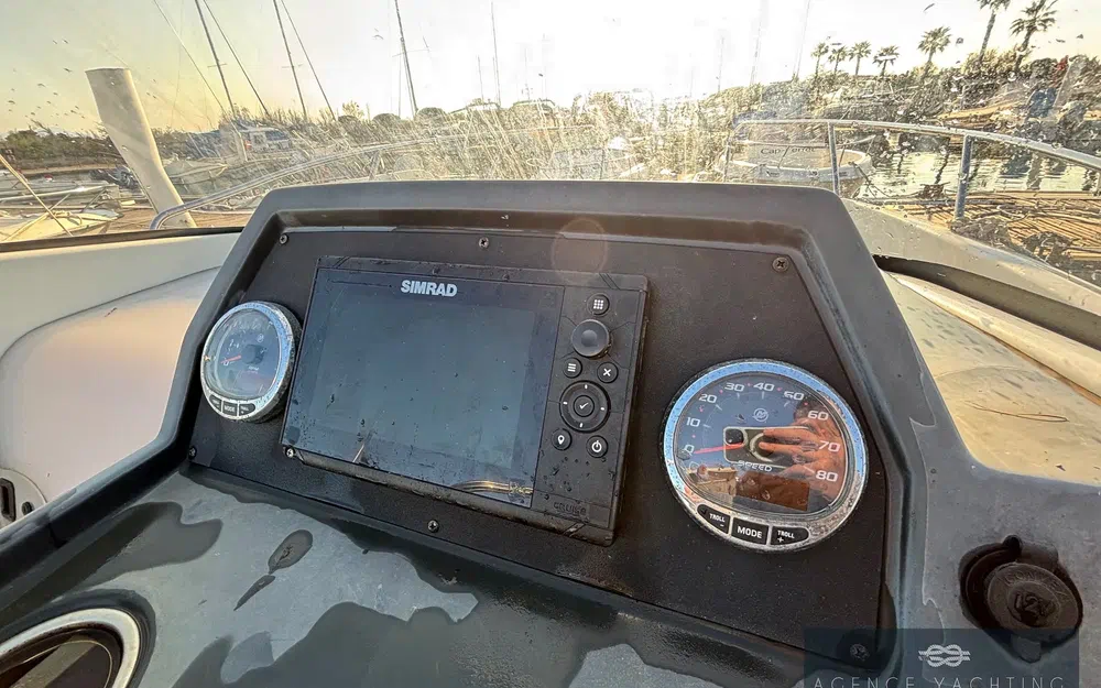 slider 11 Quicksilver Activ 675 Open