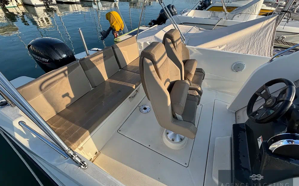 slider 8 Quicksilver Activ 675 Open