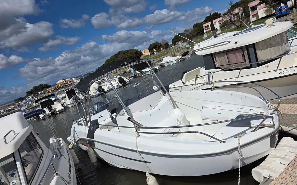 slider 1 Beneteau Flyer 7.7 SPACEdeck