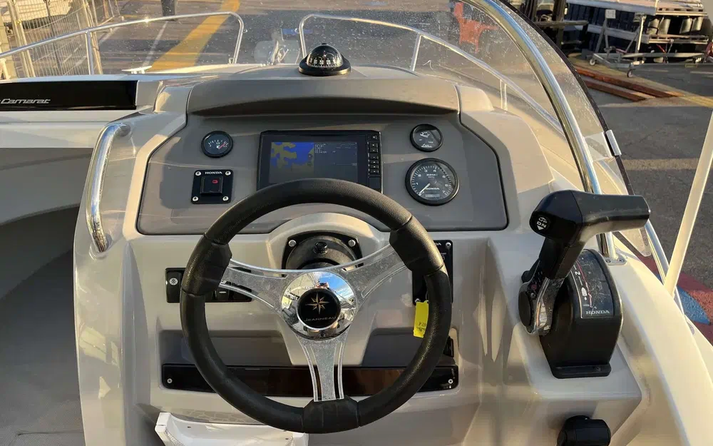 slider 10 Jeanneau Cap Camarat 6.5 WA Serie 2