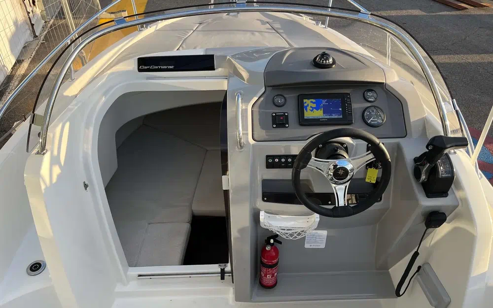 slider 5 Jeanneau Cap Camarat 6.5 WA Serie 2