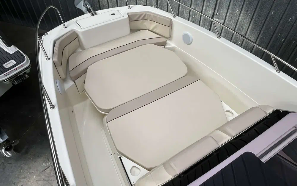 slider 14 Quicksilver Activ 805 Open