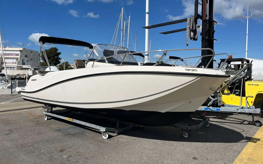 slider 1 Quicksilver Activ 675 Open