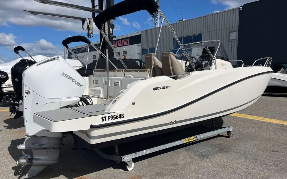 slider 5 Quicksilver Activ 675 Open