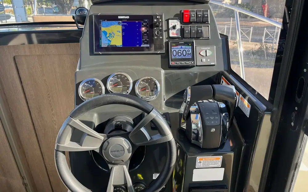 slider 10 Quicksilver Activ 905 Weekend