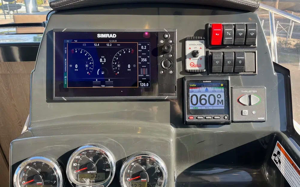 slider 16 Quicksilver Activ 905 Weekend