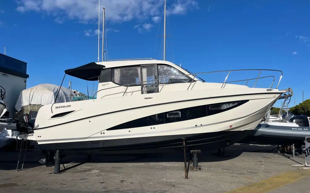 slider 7 Quicksilver Activ 905 Weekend