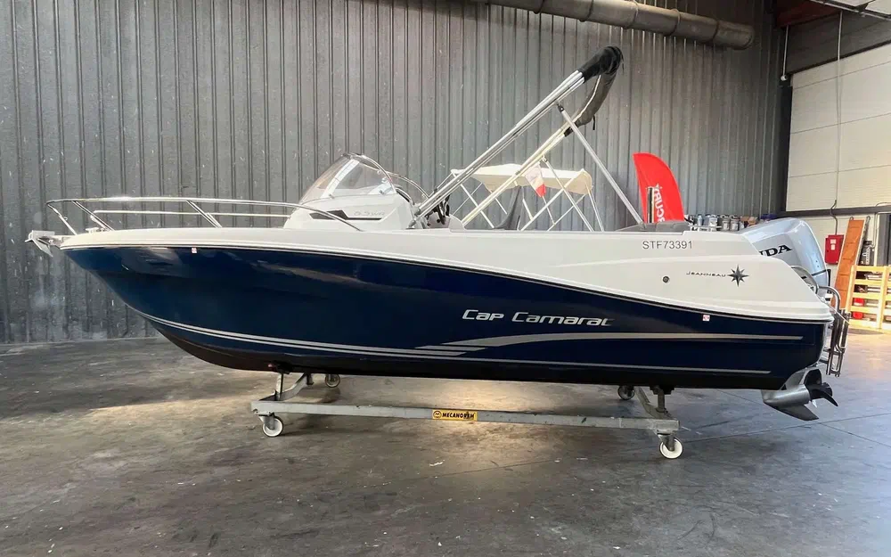 slider 10 Jeanneau Cap Camarat 6.5 WA Serie 2