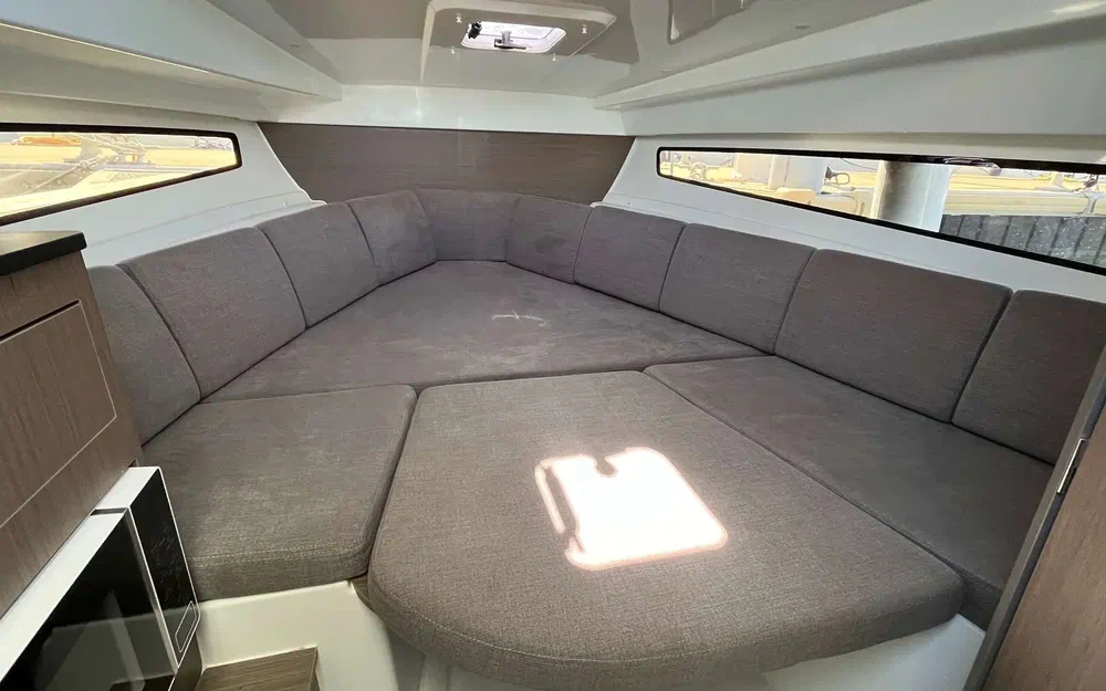 slider 5 Beneteau Flyer 8 SUNdeck V2