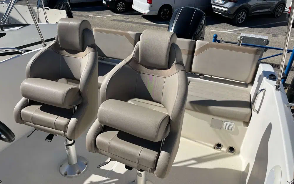 slider 7 Quicksilver Activ 675 Open