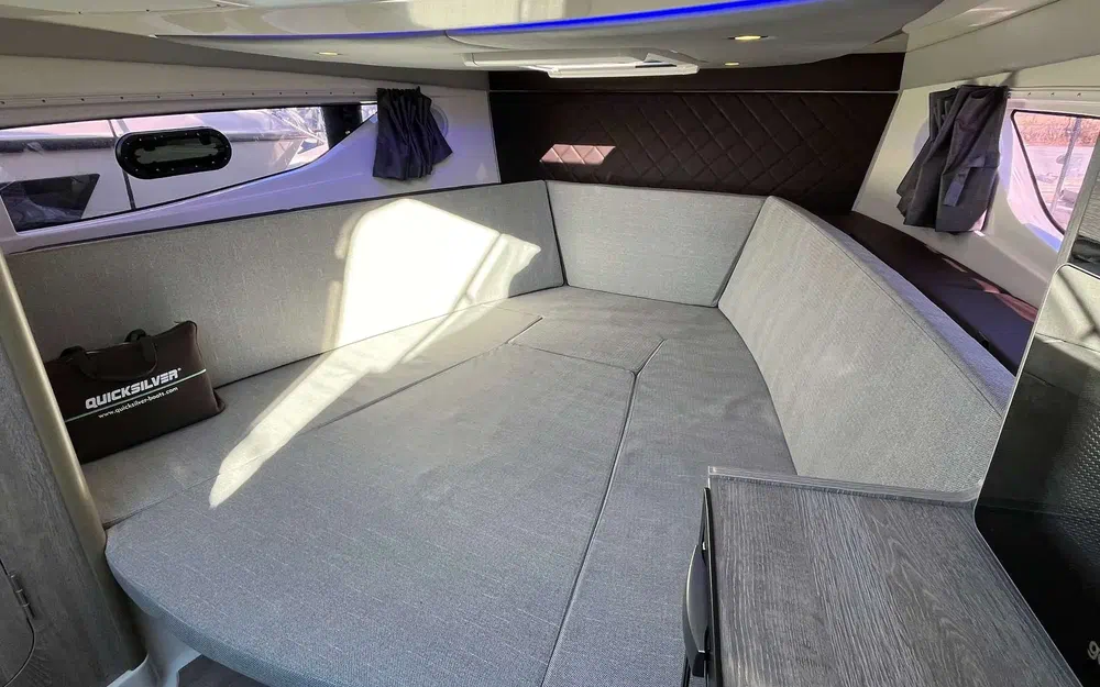 slider 12 Quicksilver Activ 875 Sundeck