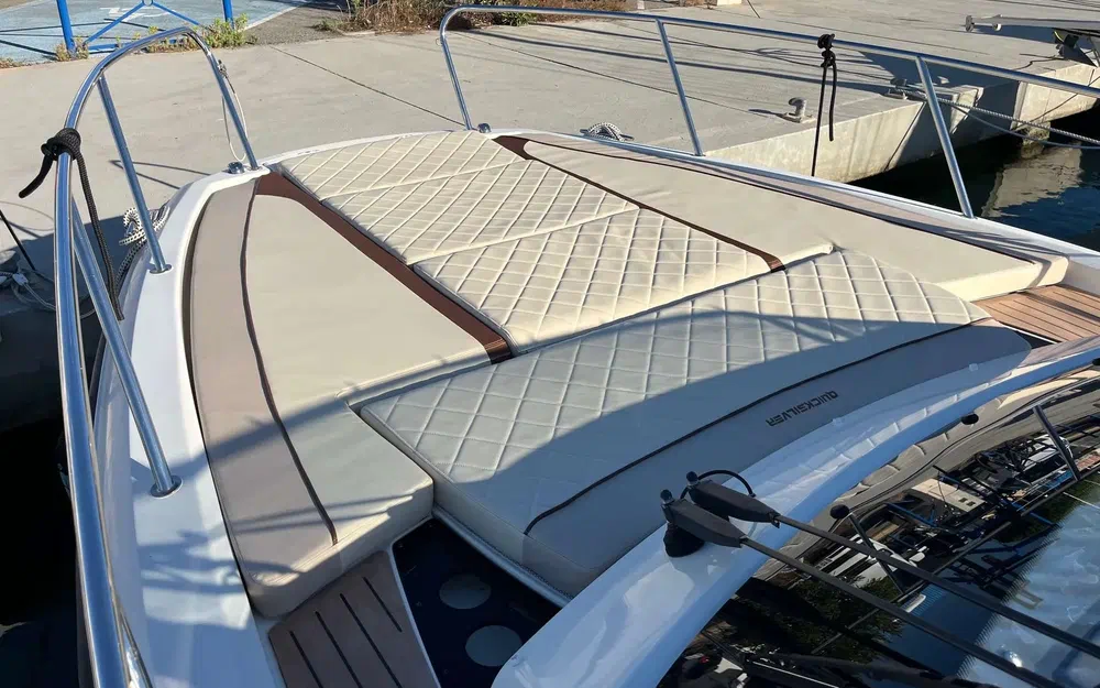 slider 5 Quicksilver Activ 875 Sundeck