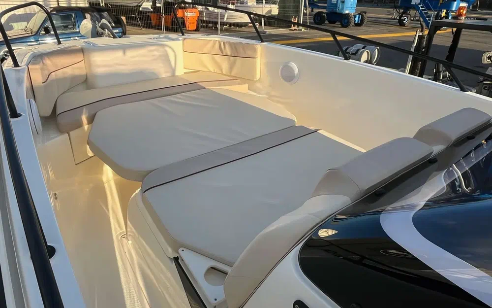 slider 9 Quicksilver Activ 805 Open