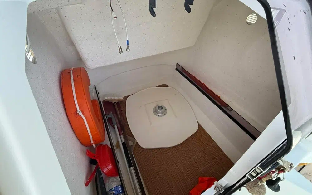 slider 13 Pacific Craft 670 Open