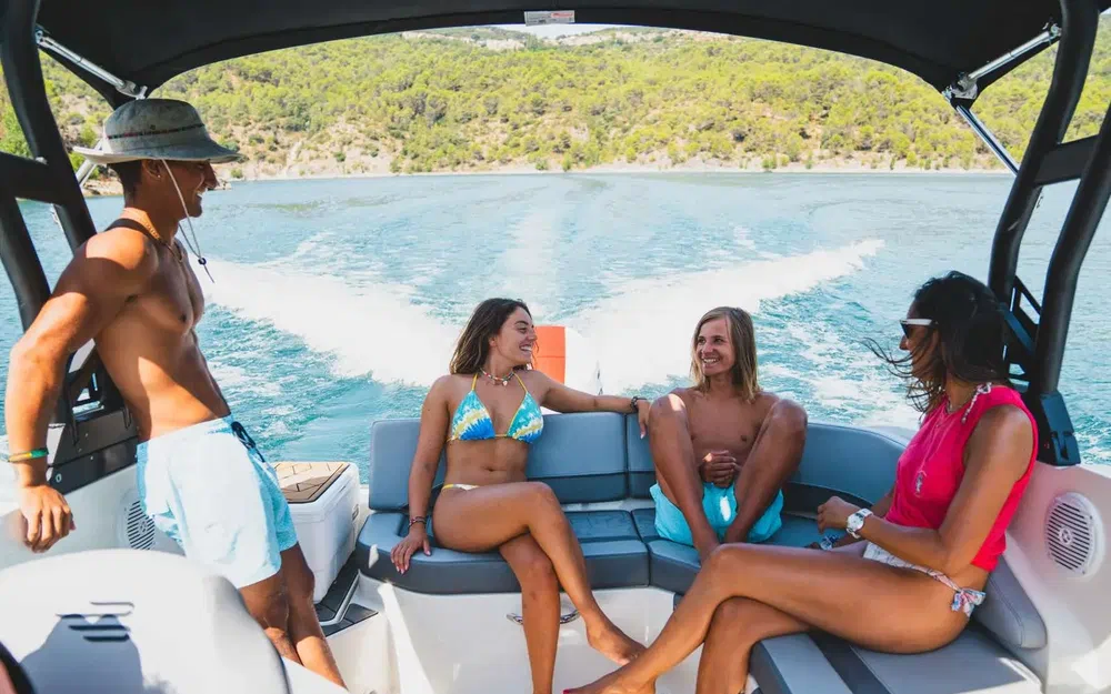 slider 10 Bayliner V20