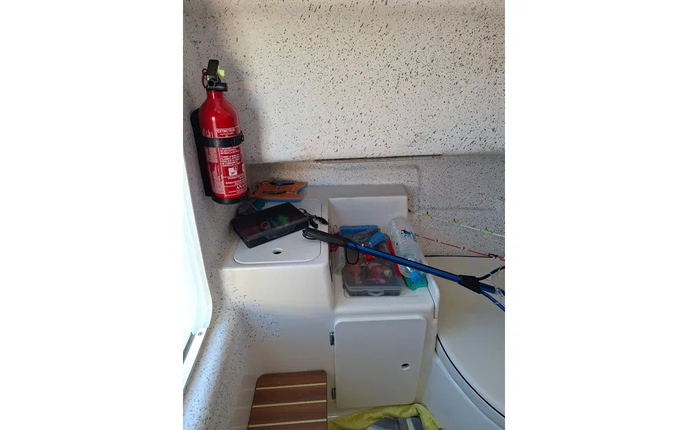 slider 17 Quicksilver 640 Pilothouse