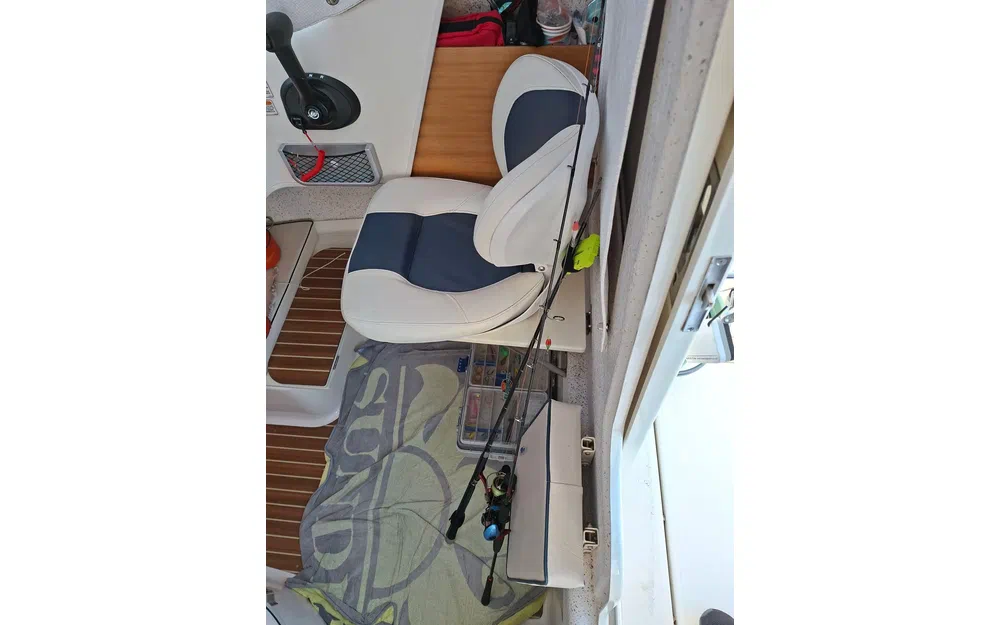 slider 16 Quicksilver 640 Pilothouse