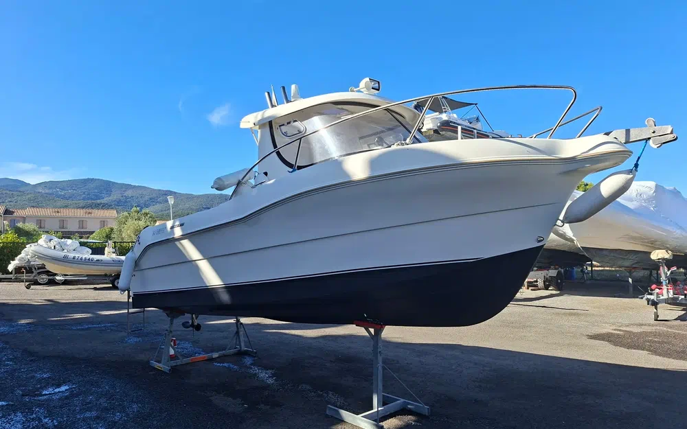 slider 15 Quicksilver 640 Pilothouse