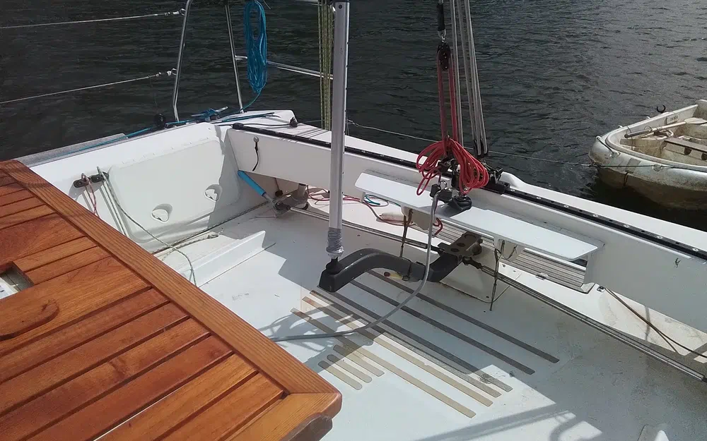 slider 6 IDB Marine Malango 1045