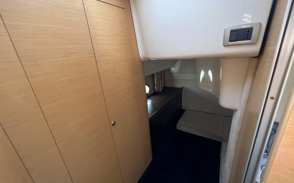 slider 6 Cranchi Zaffiro 32