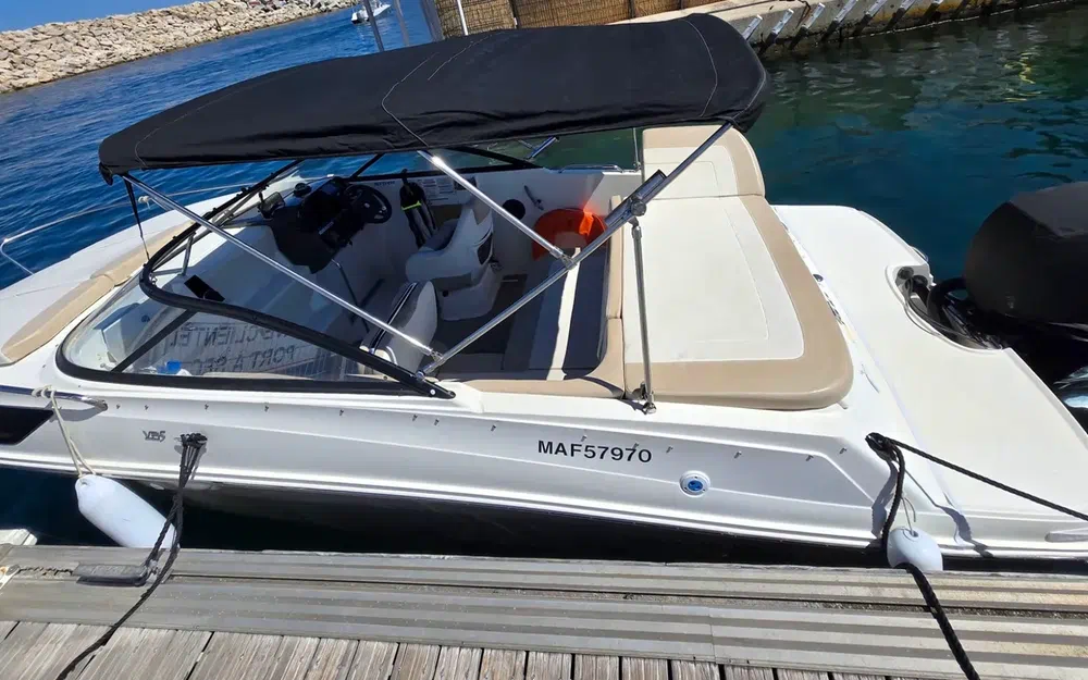 slider 4 Bayliner VR5 Cuddy OB