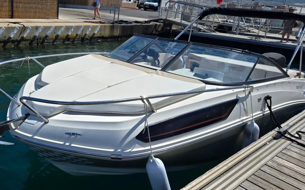 slider 5 Bayliner VR5 Cuddy OB