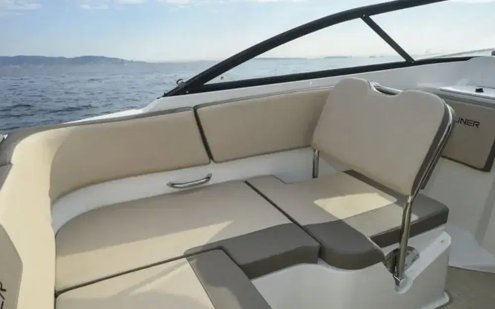 slider 23 Bayliner VR5 Cuddy OB