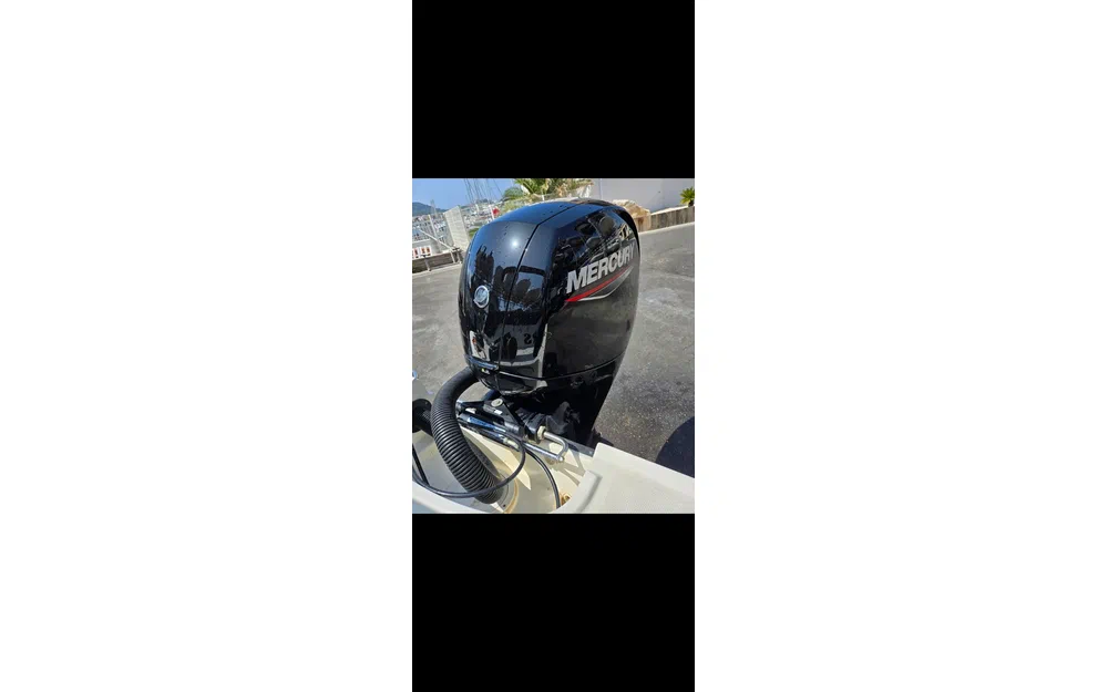 slider 8 Bayliner VR5 Cuddy OB