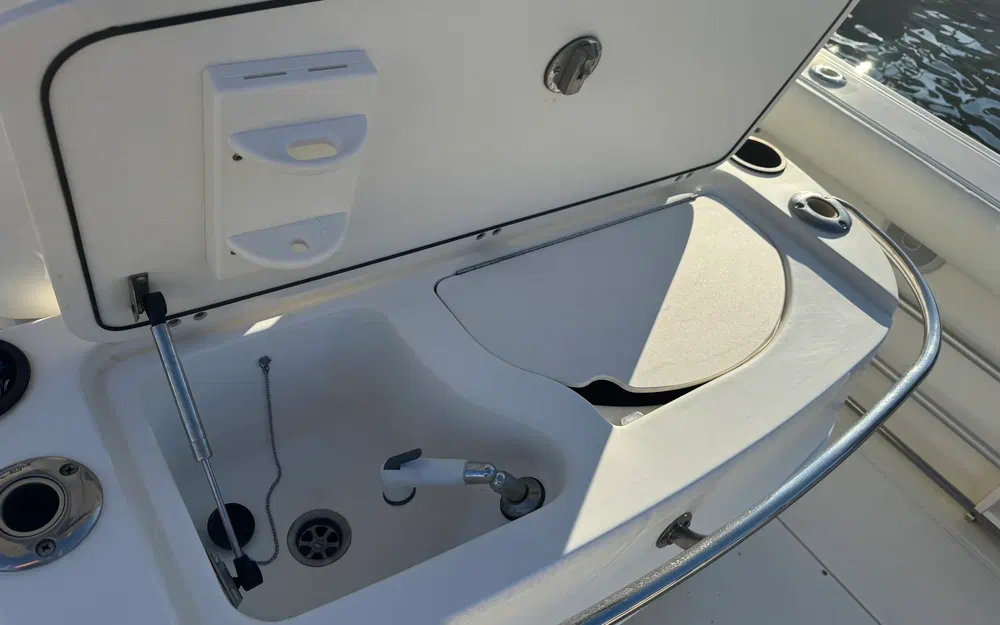 slider 27 Boston Whaler 320 Outrage