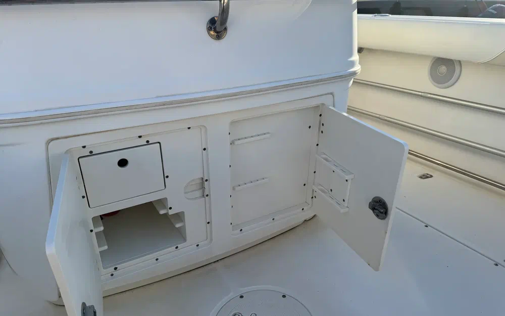 slider 28 Boston Whaler 320 Outrage